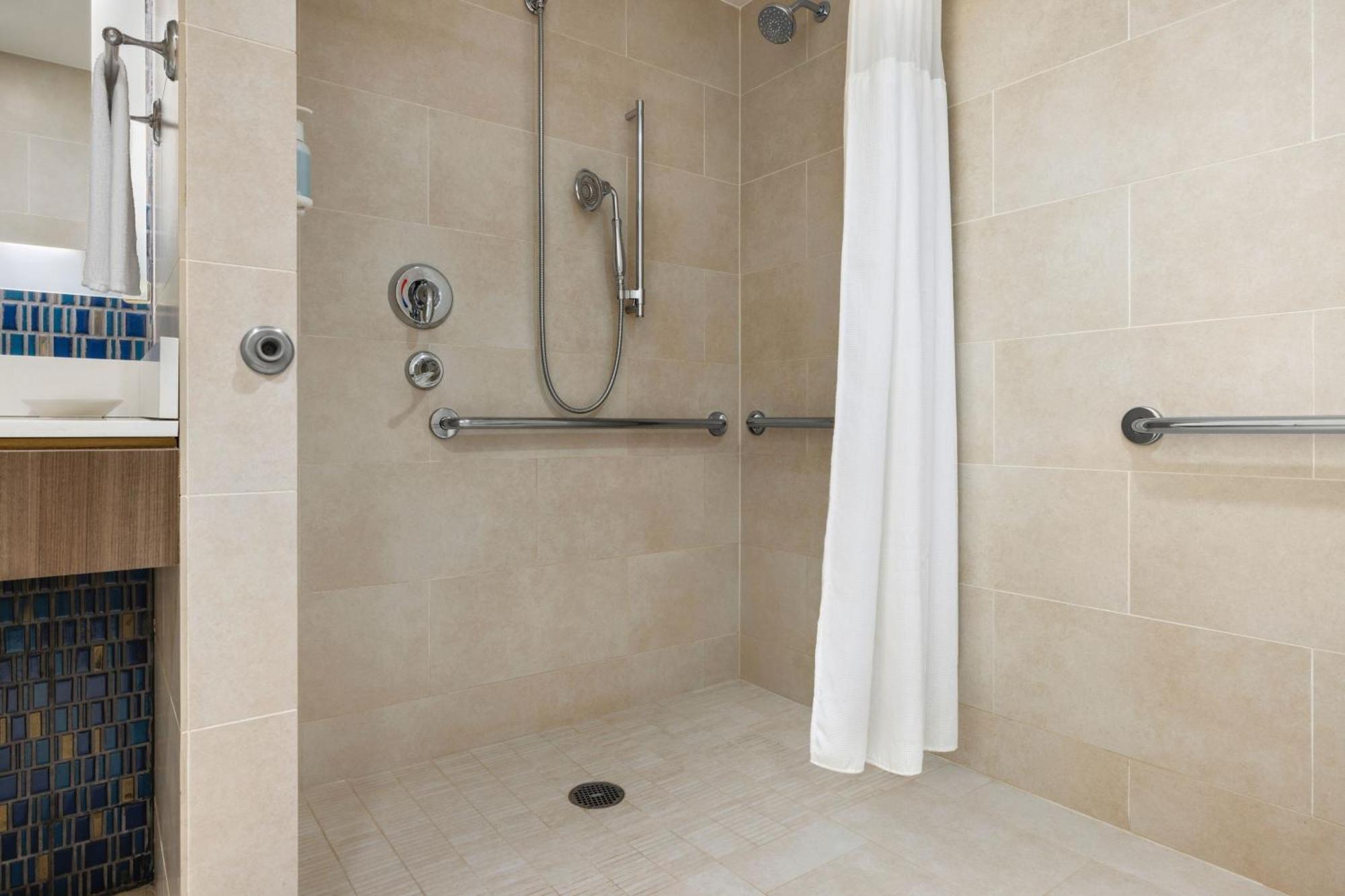 Hotel Courtyard By Marriott Manhattan/chelsea 4*