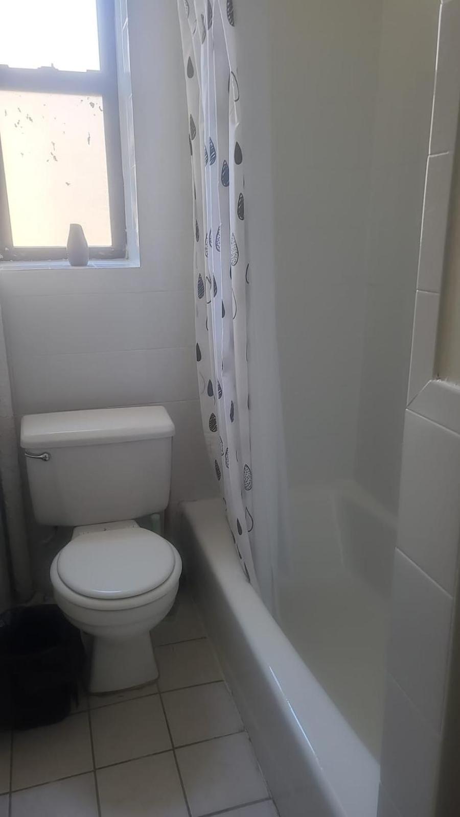 Apartment 2 Bedroom D5 *