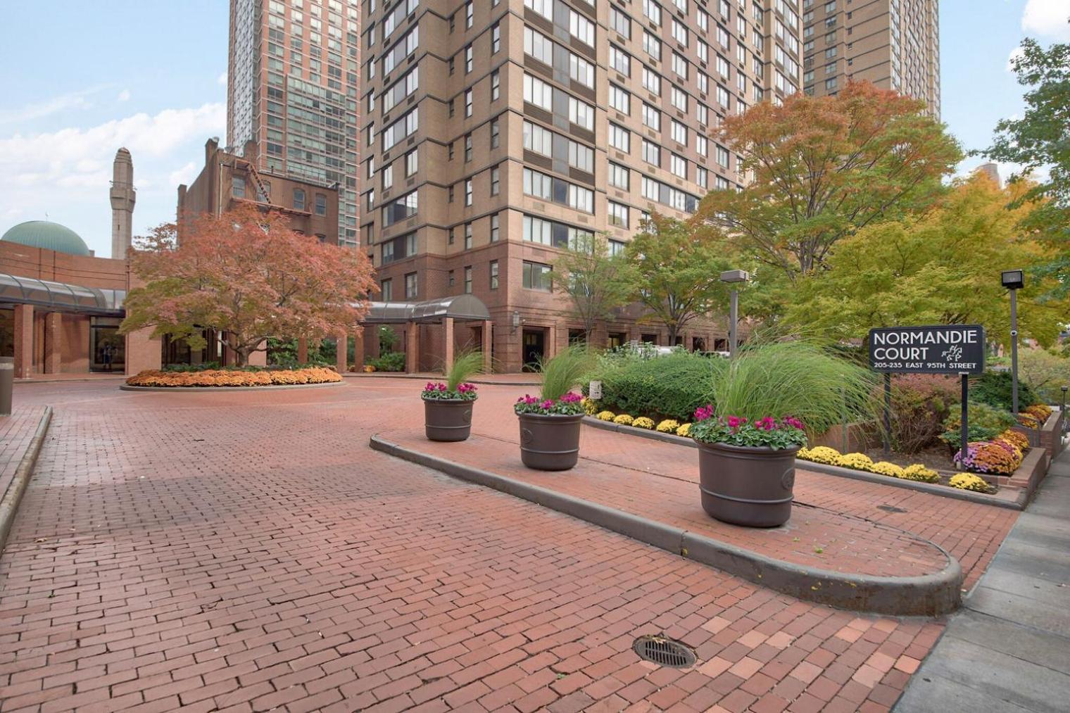 Blueground Ues Pool Gym Nr Central Park Nyc-1293 *