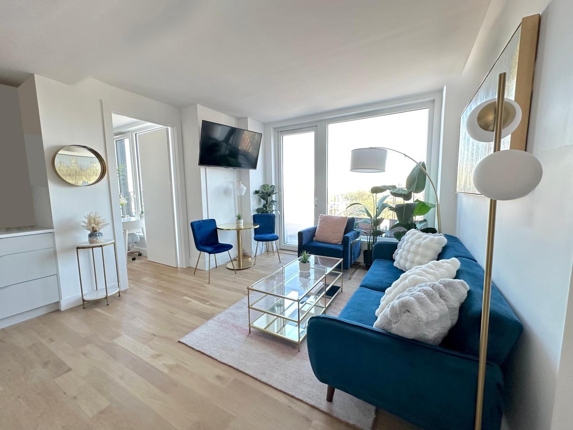 Modern One Bedroom - Large Private Terrace - Luxury Building - Williamsburg * New York