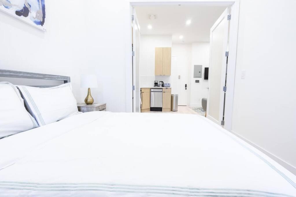 170-g 3br Duplex With Outdoor Space East Village *