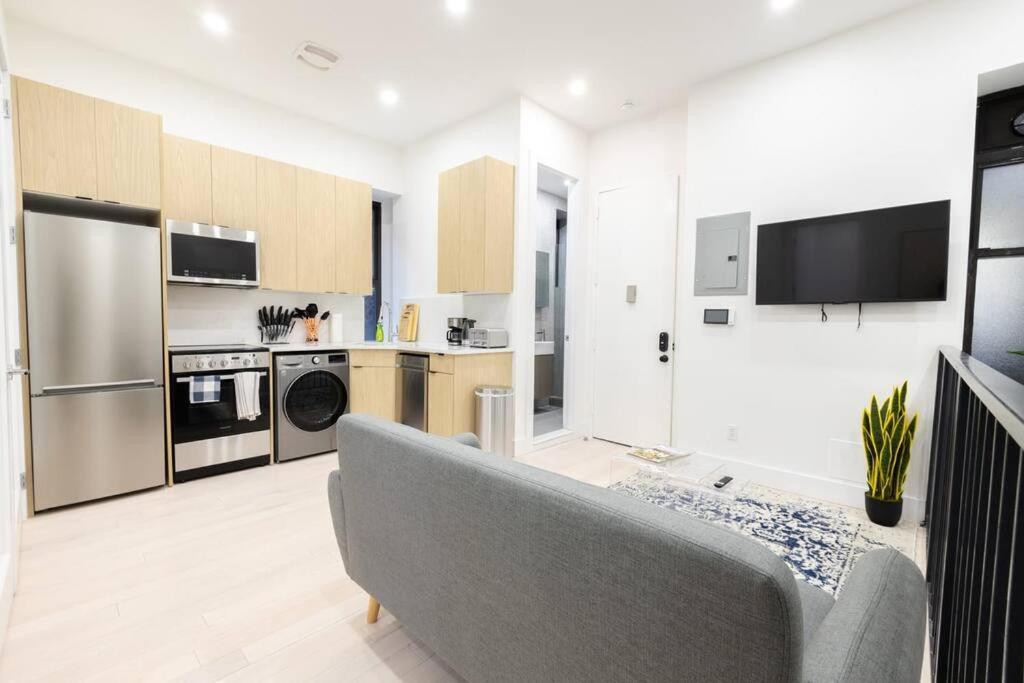 Apartment 170-g 3br Duplex With Outdoor Space East Village