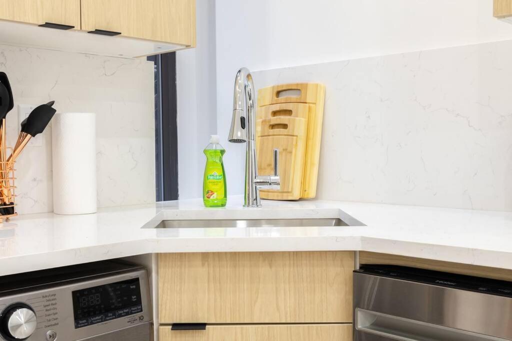 170-g 3br Duplex With Outdoor Space East Village
