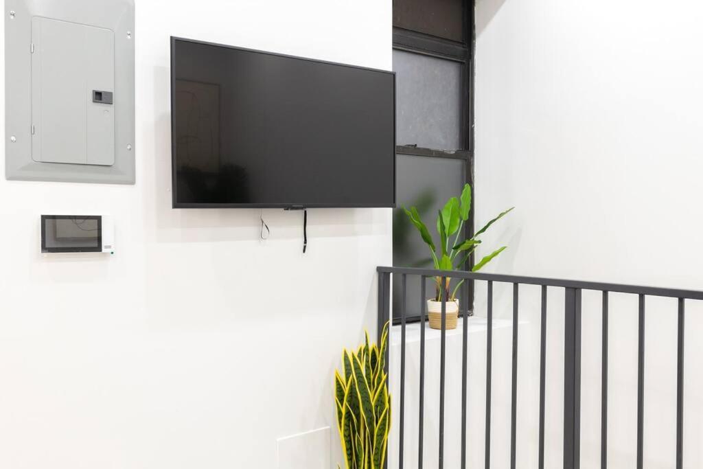 Apartment 170-g 3br Duplex With Outdoor Space East Village New York