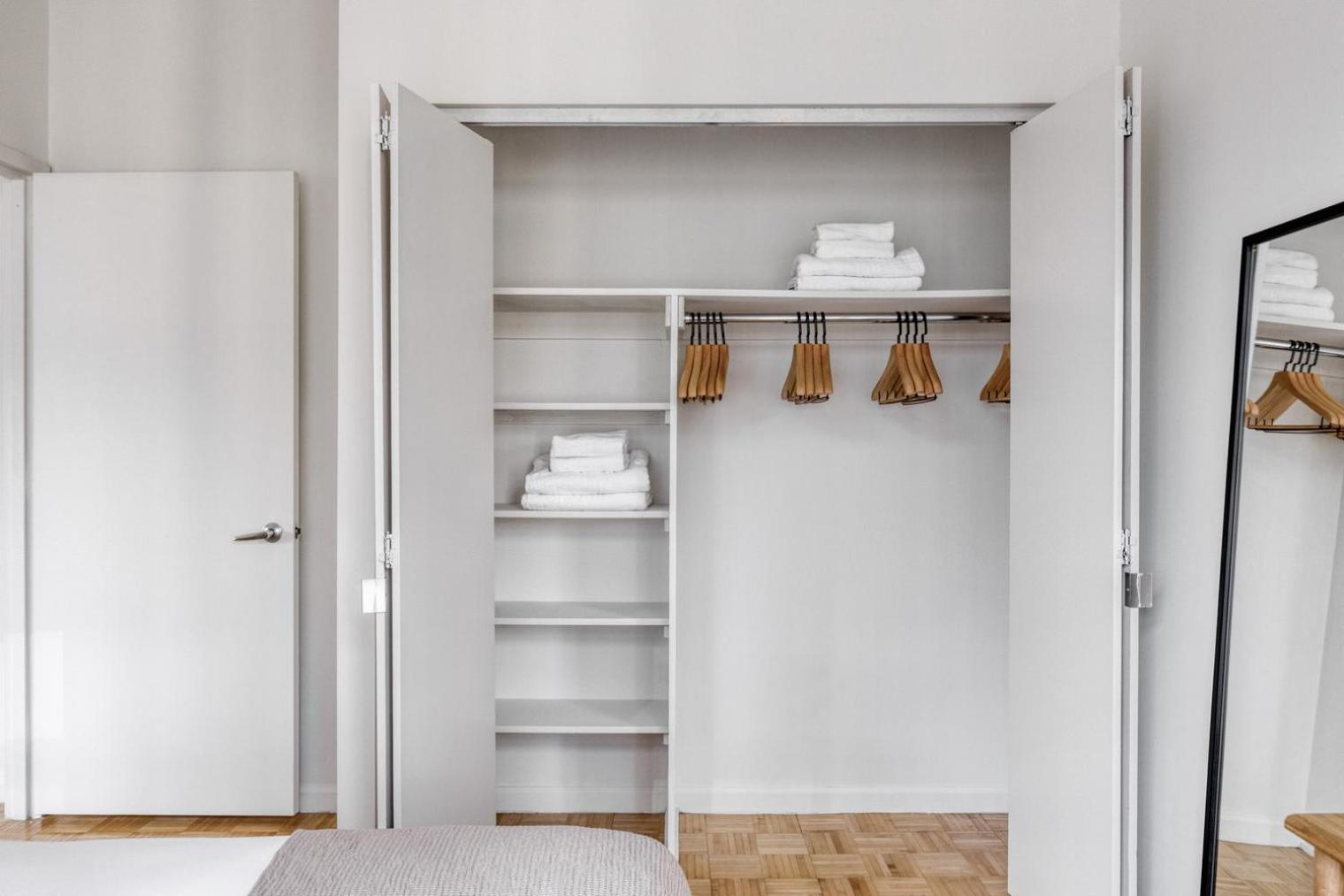 Apartment Fidi 2br W Elevator Gym Doorman Nr St Nyc-661 *
