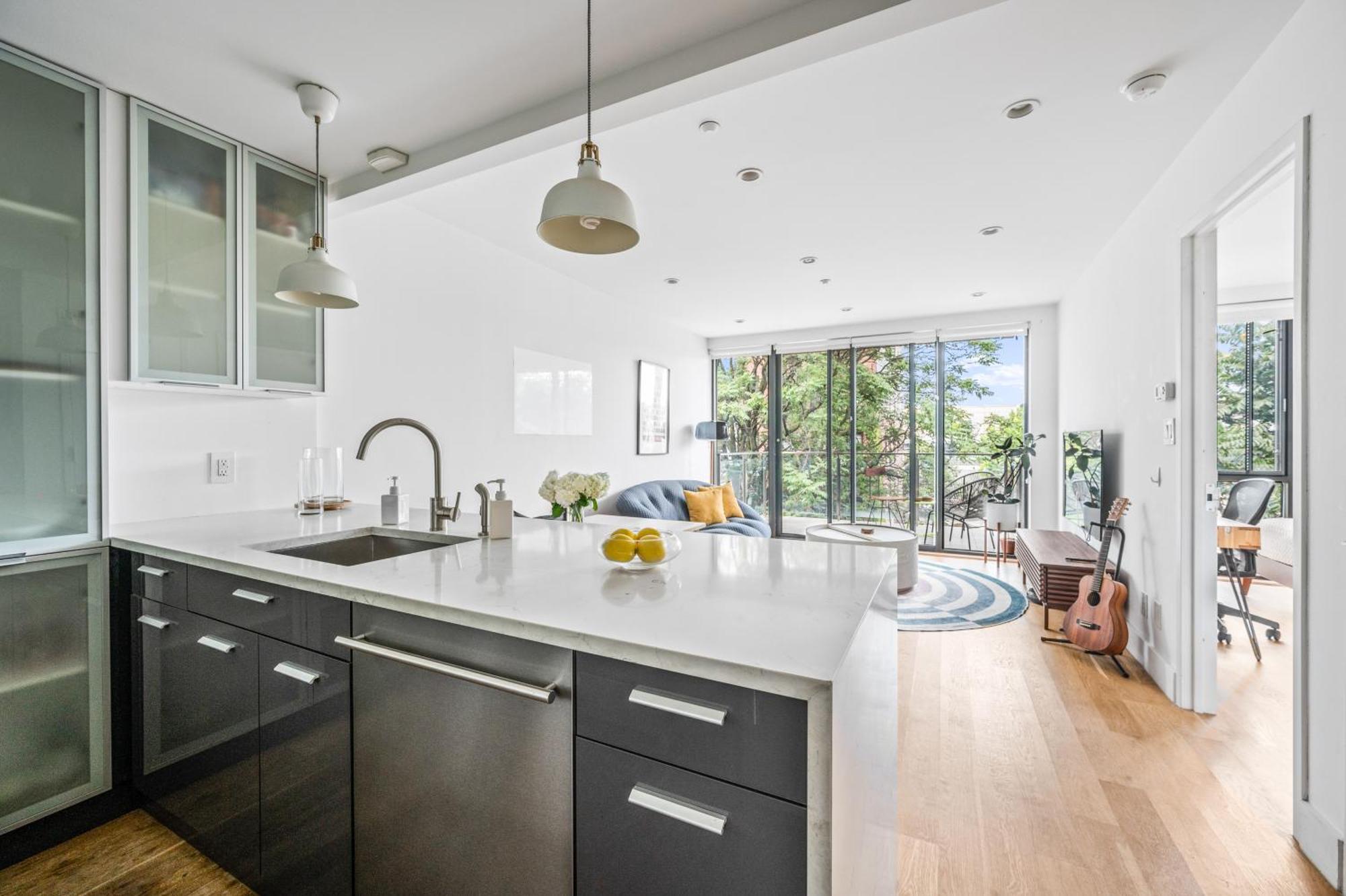 Apartment Prime Williamsburg Luxury One Bedroom With Balcony New York