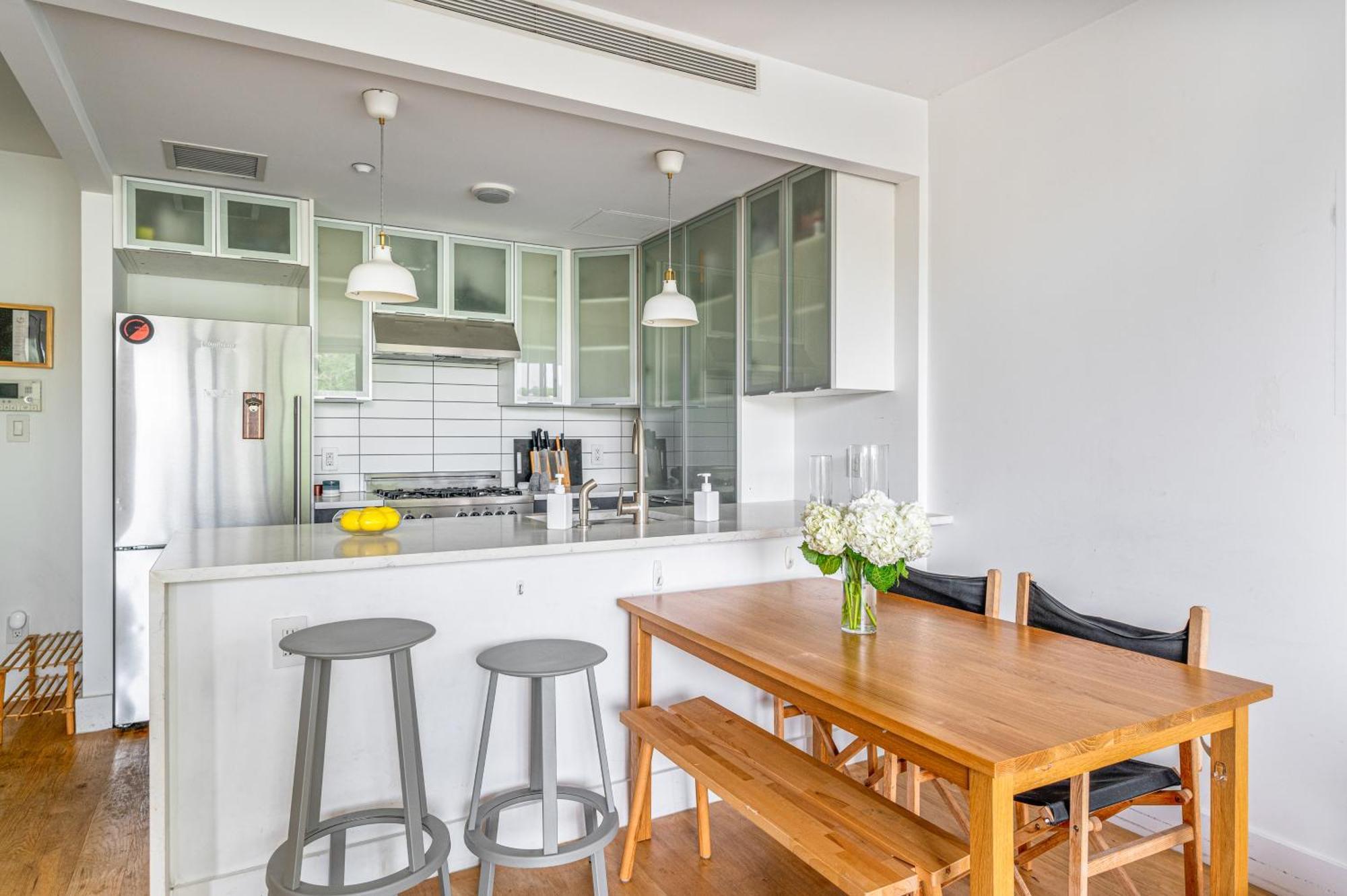 Prime Williamsburg Luxury One Bedroom With Balcony Apartment