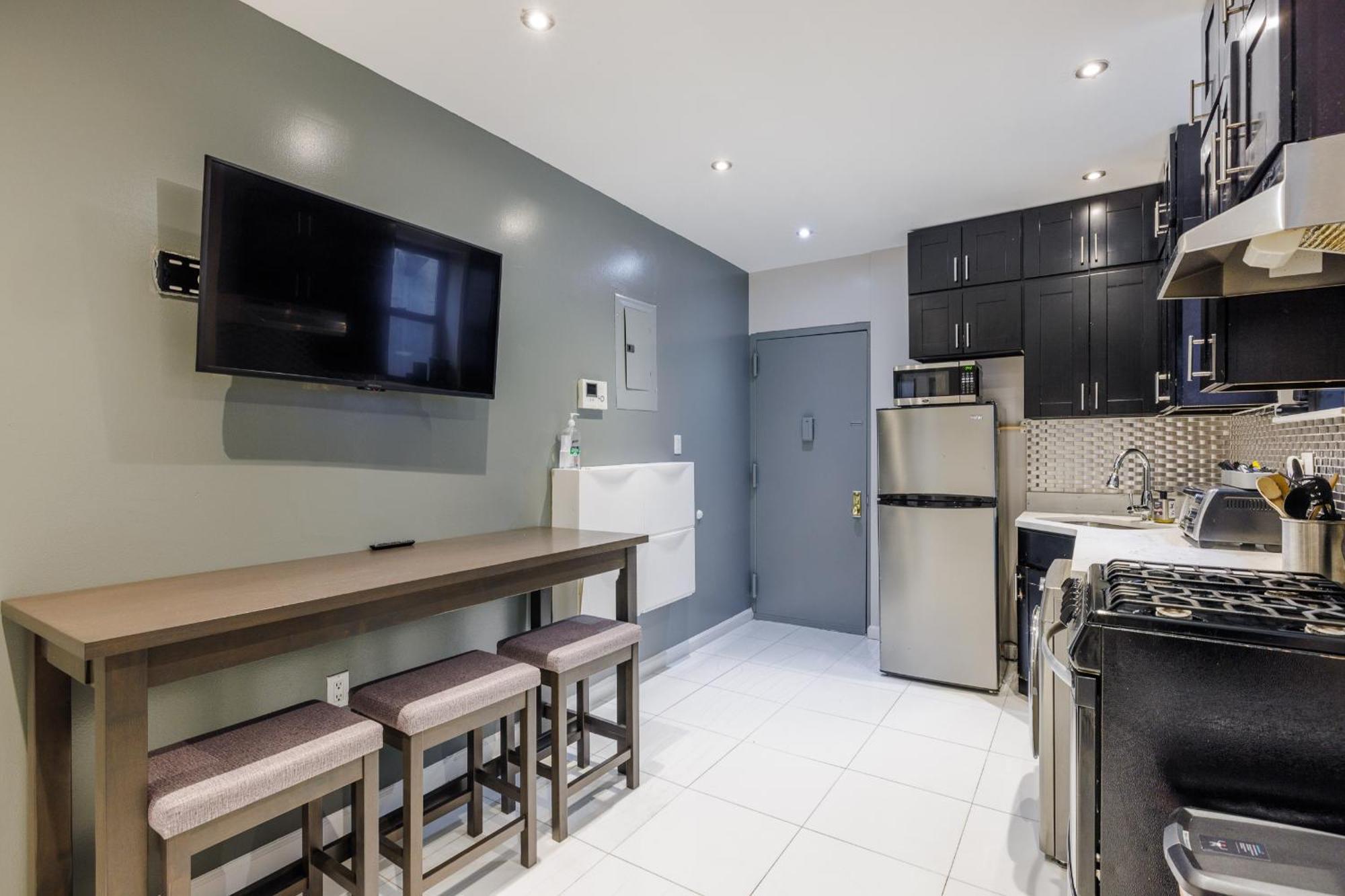 Park Side Living, Style -5 Apartment