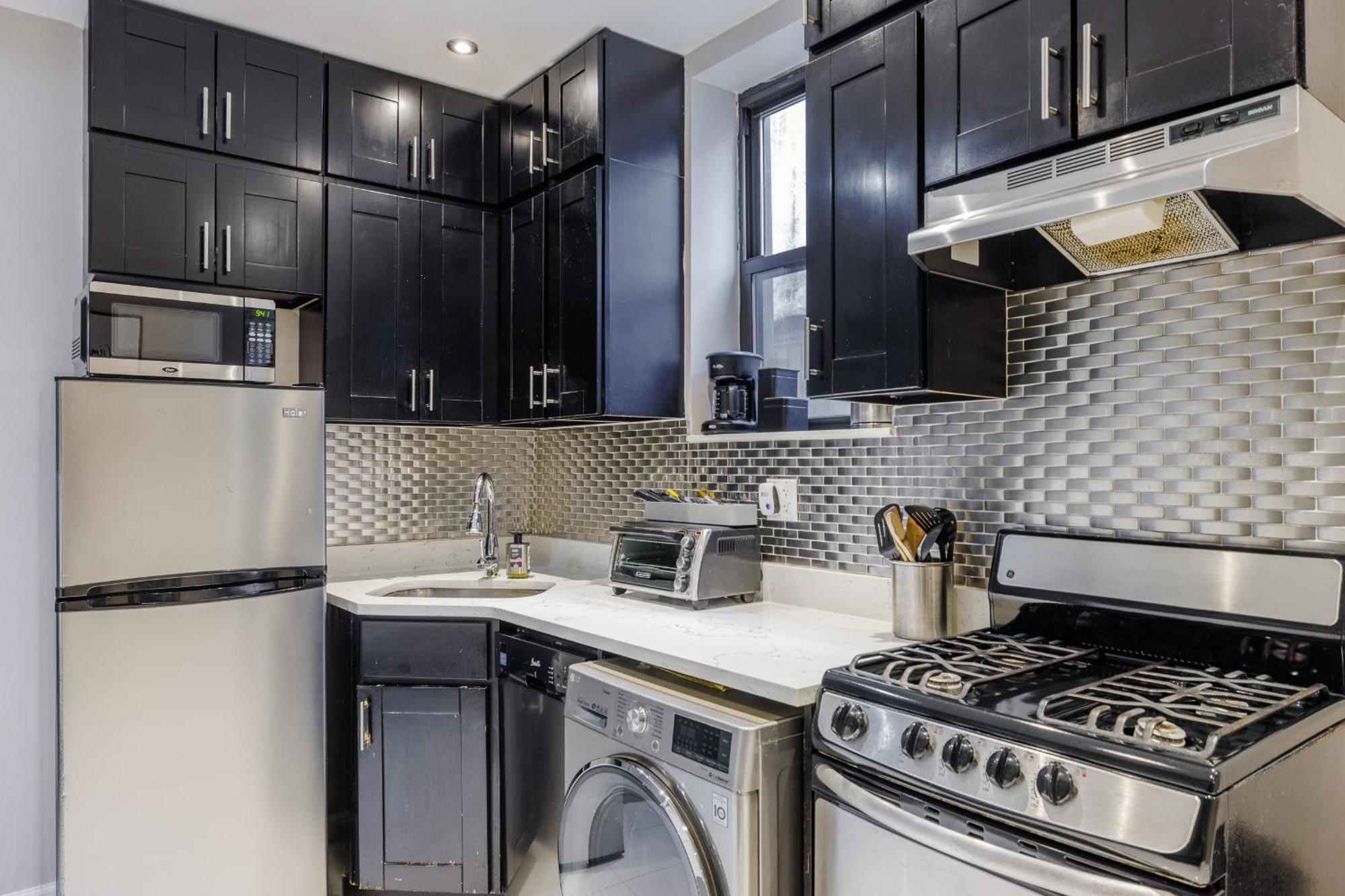 Park Side Living, Style -5