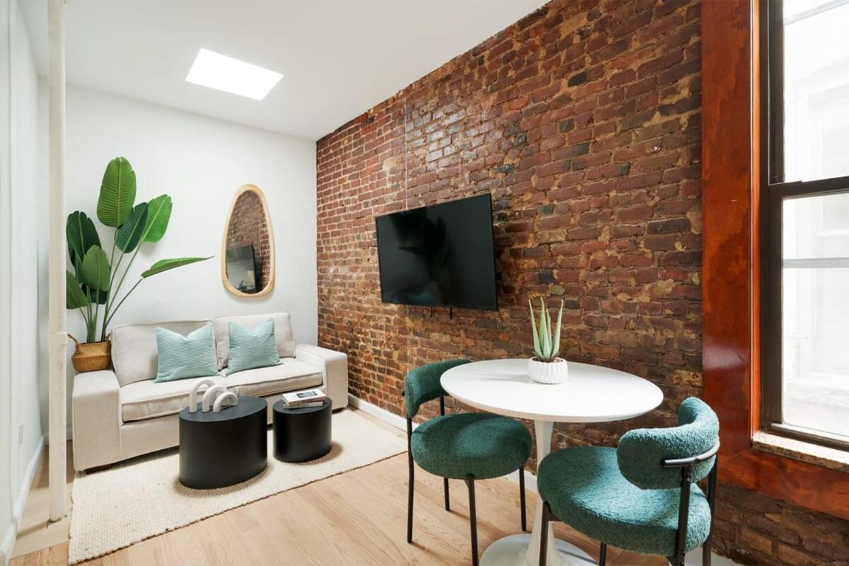 153-5a Charming 2br Lower East Side New York