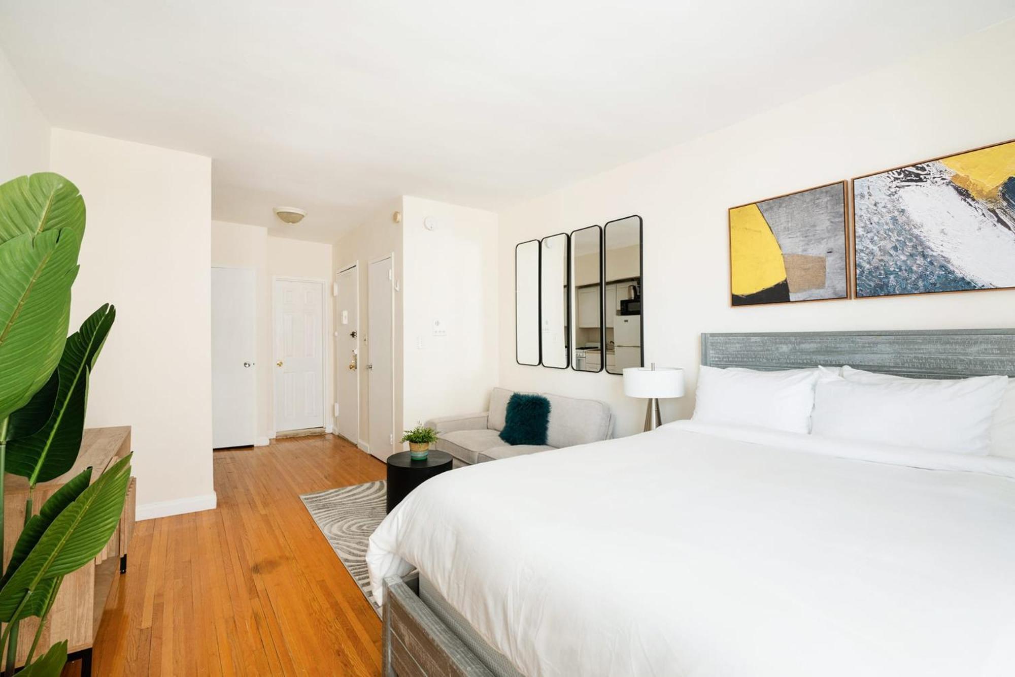 338-3b Union Square Newly Reno Sleeps 3 New York