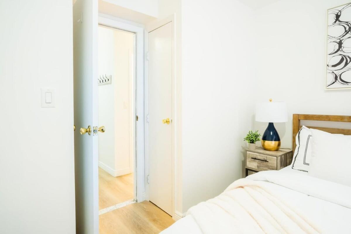 Apartment 1435-4 I 3 Bedrooms 2 Bath Prime Upper East