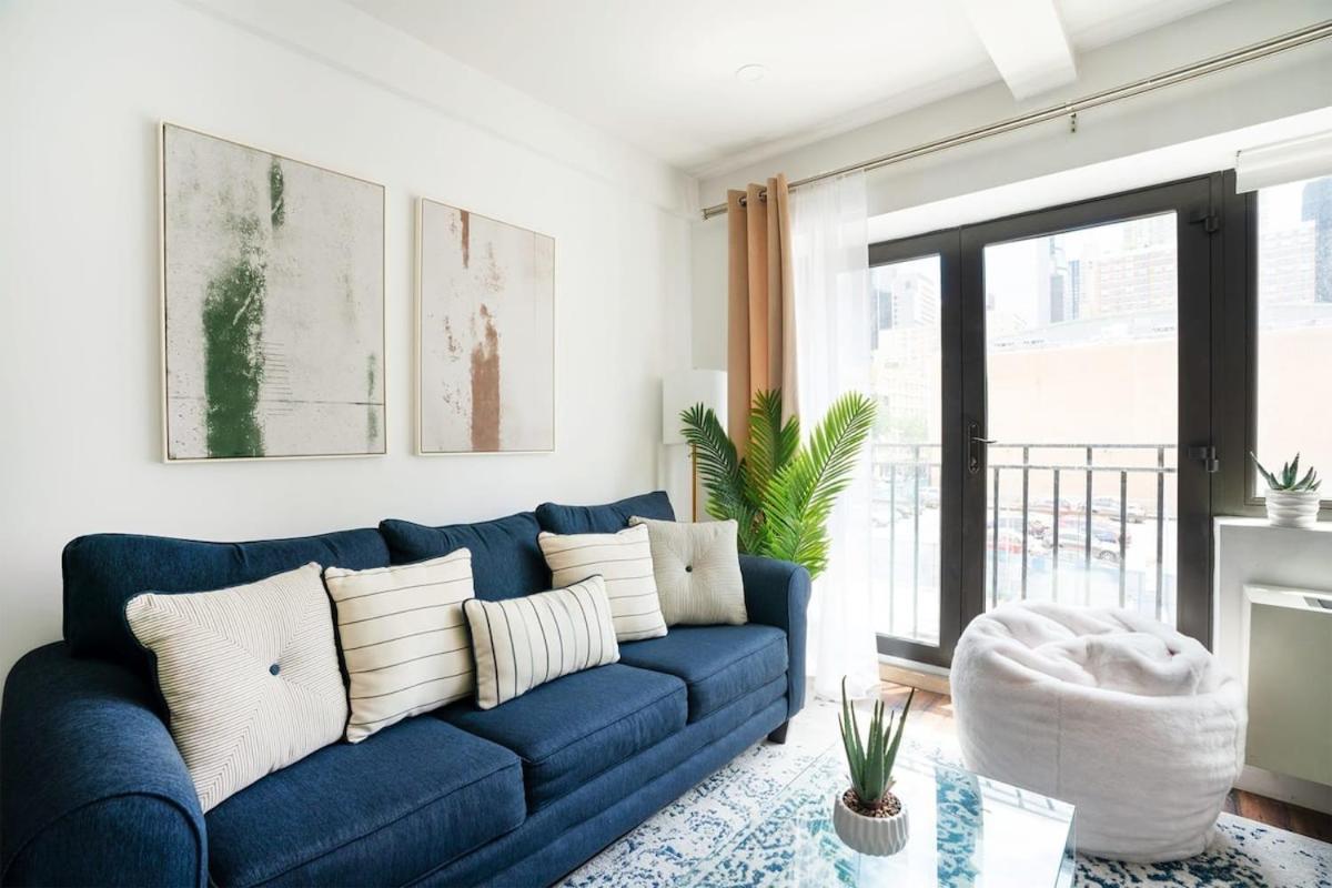 809-3a 1br Columbus Circle Elevator W&d Apartment
