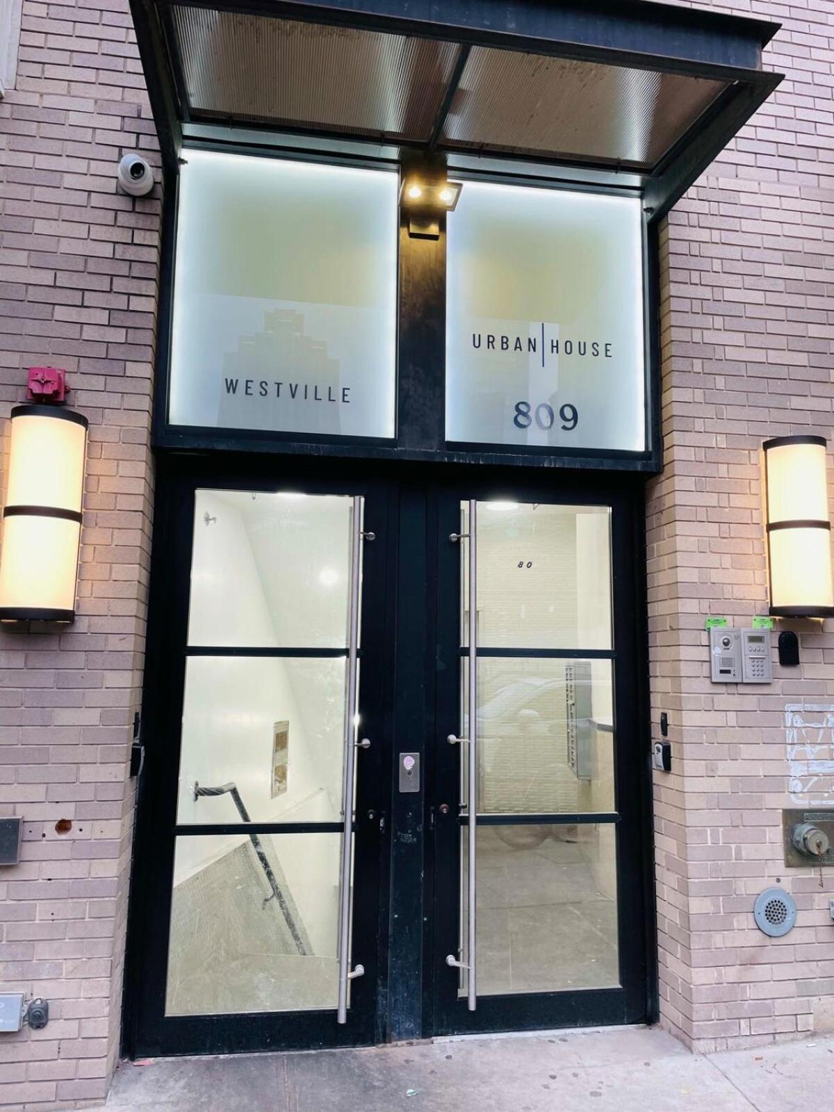 809-3a 1br Columbus Circle Elevator W&d Apartment New York
