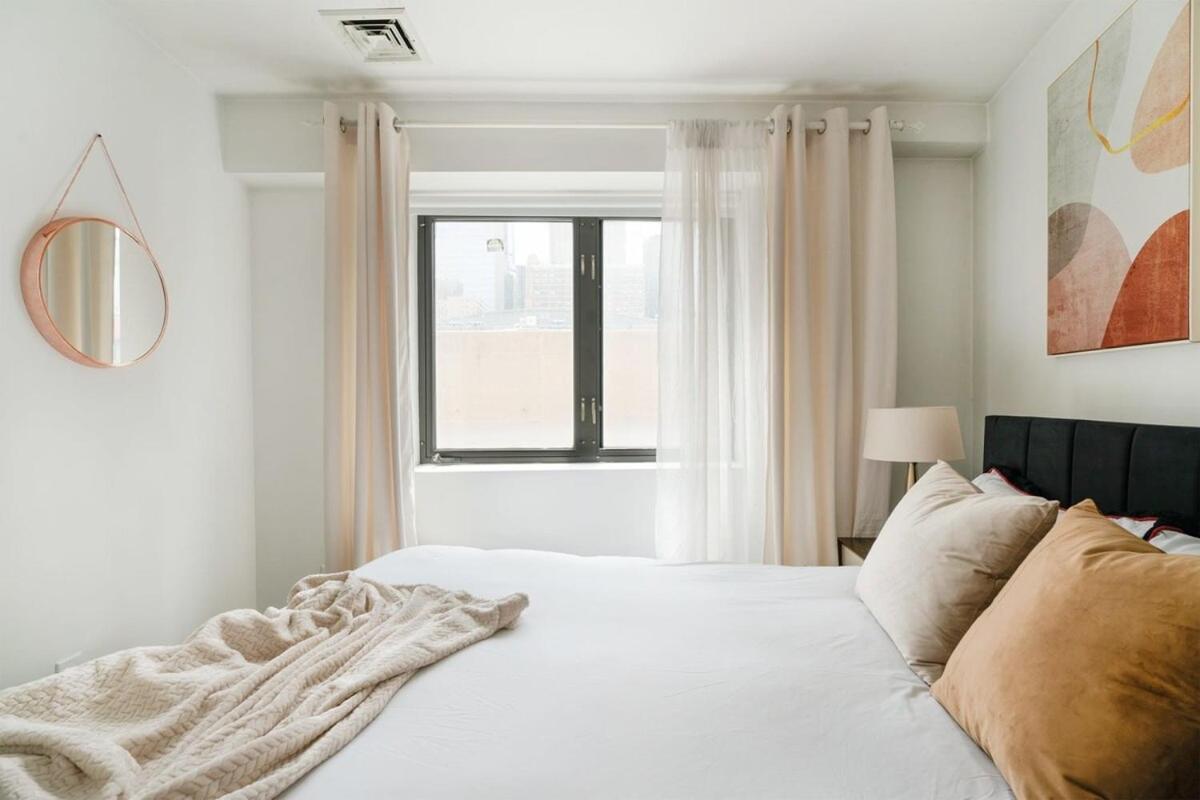 809-3a 1br Columbus Circle Elevator W&d Apartment