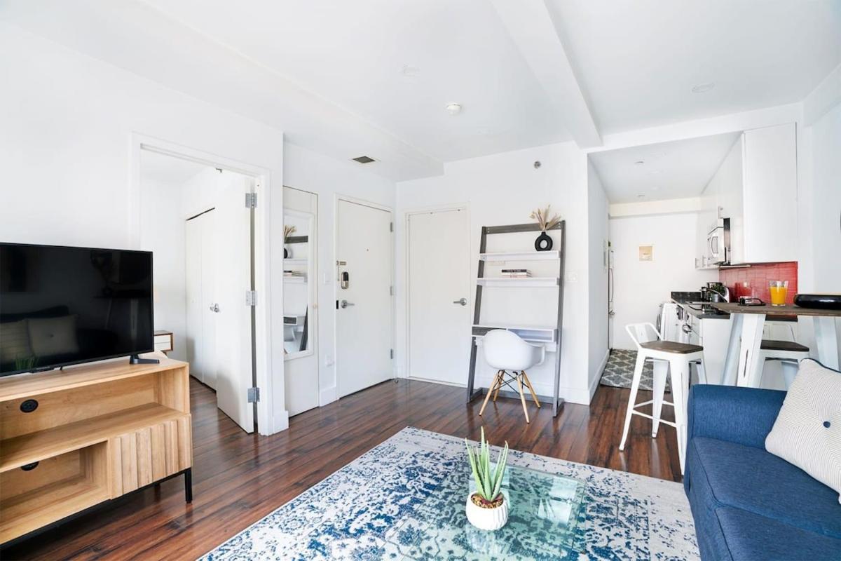Apartment 809-3a 1br Columbus Circle Elevator W&d