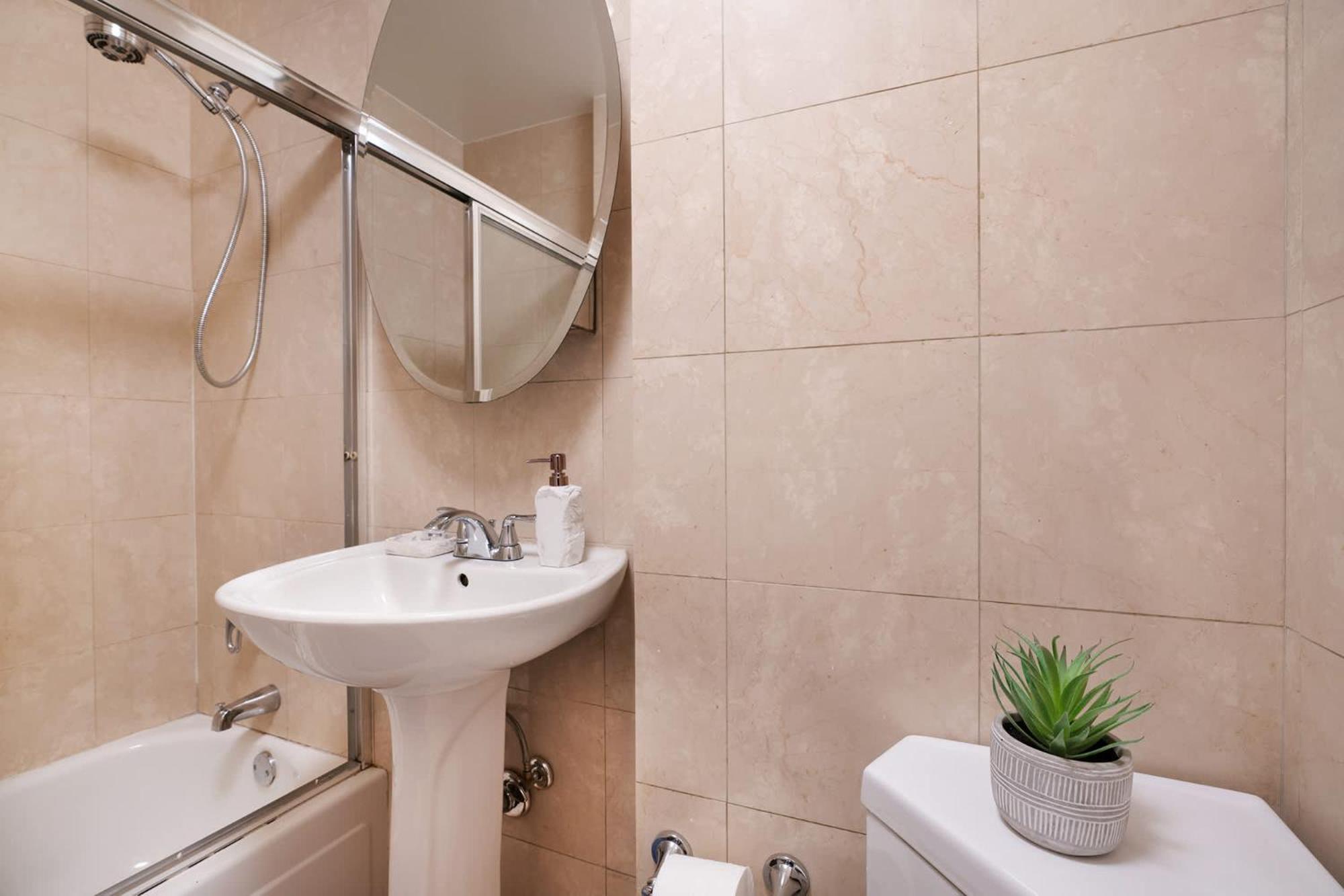 73-308 New 1br 1bth Uws Doorman Gym * New York