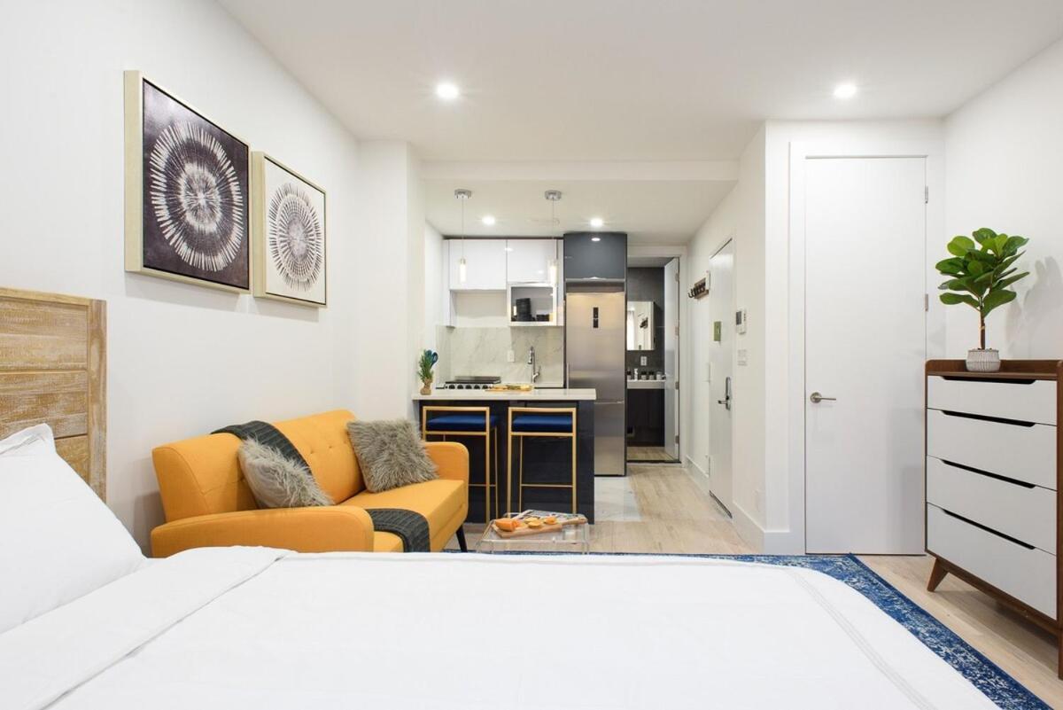 1597-8 Luxury Upper East Side W&d Apartment