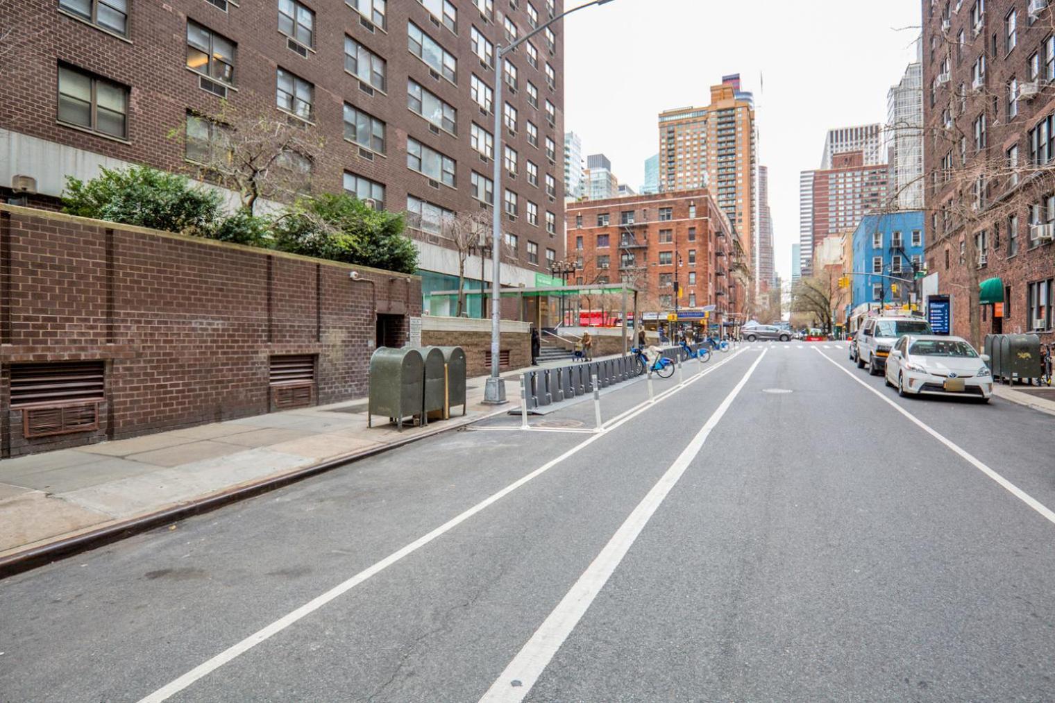 Midtown East 2br W Ggym Doorman Wd Nr Parks Nyc-1148 New York