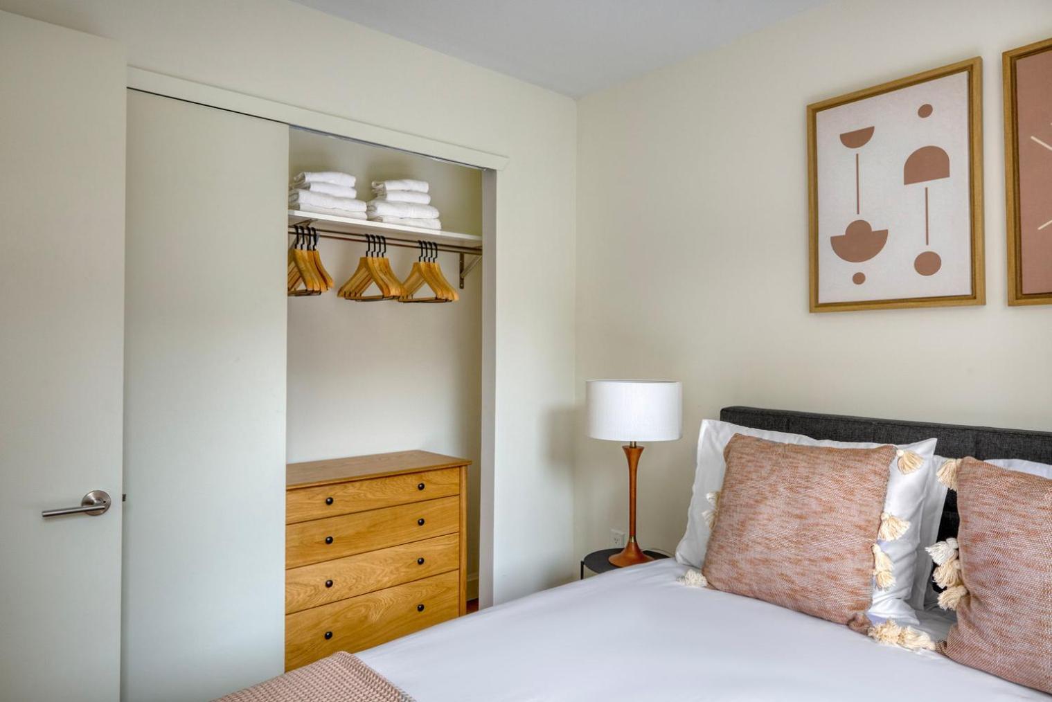Apartment Midtown East 2br W Ggym Doorman Wd Nr Parks Nyc-1148 *