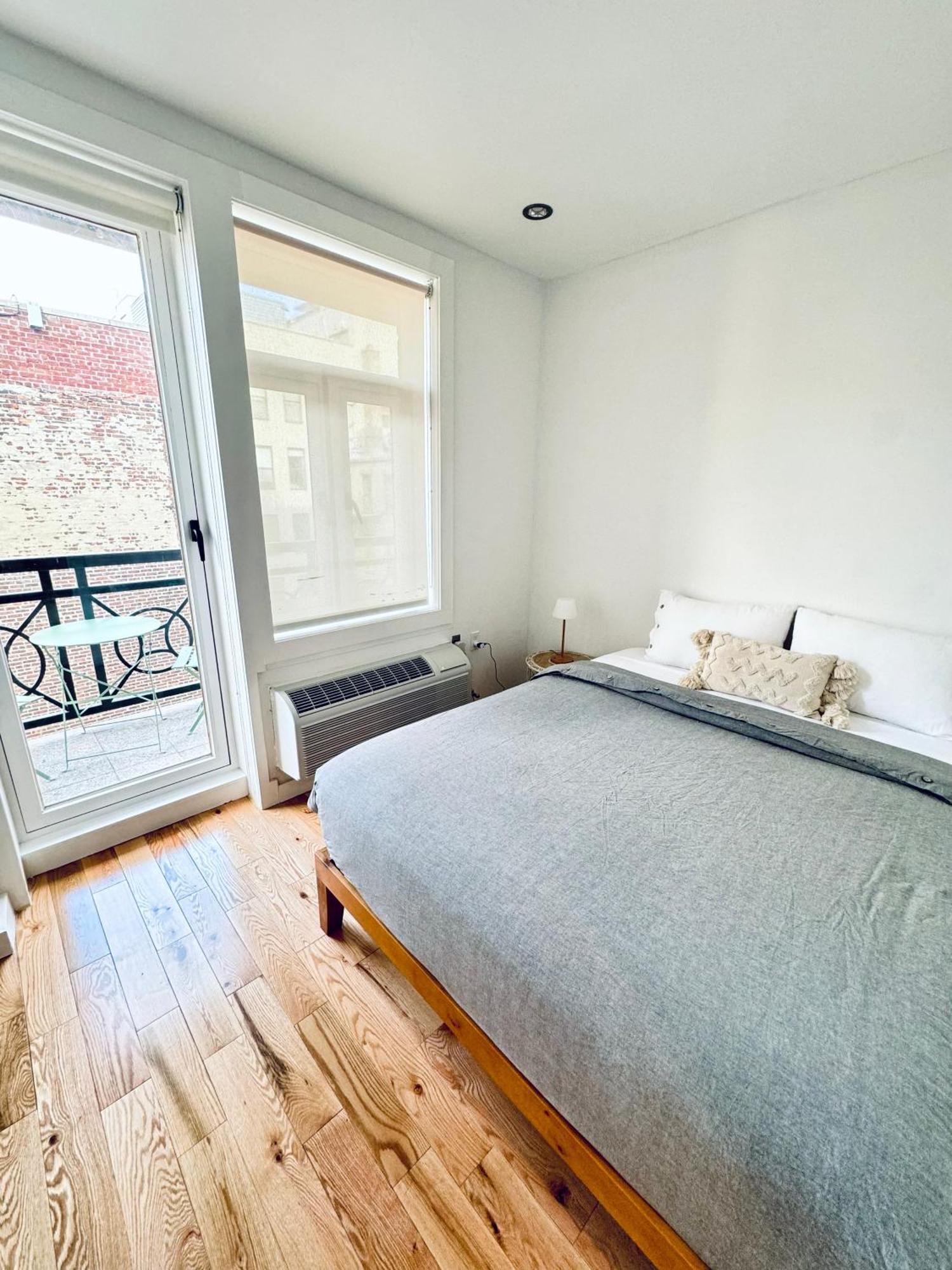 Apartment Stunning 3 Bedrooms