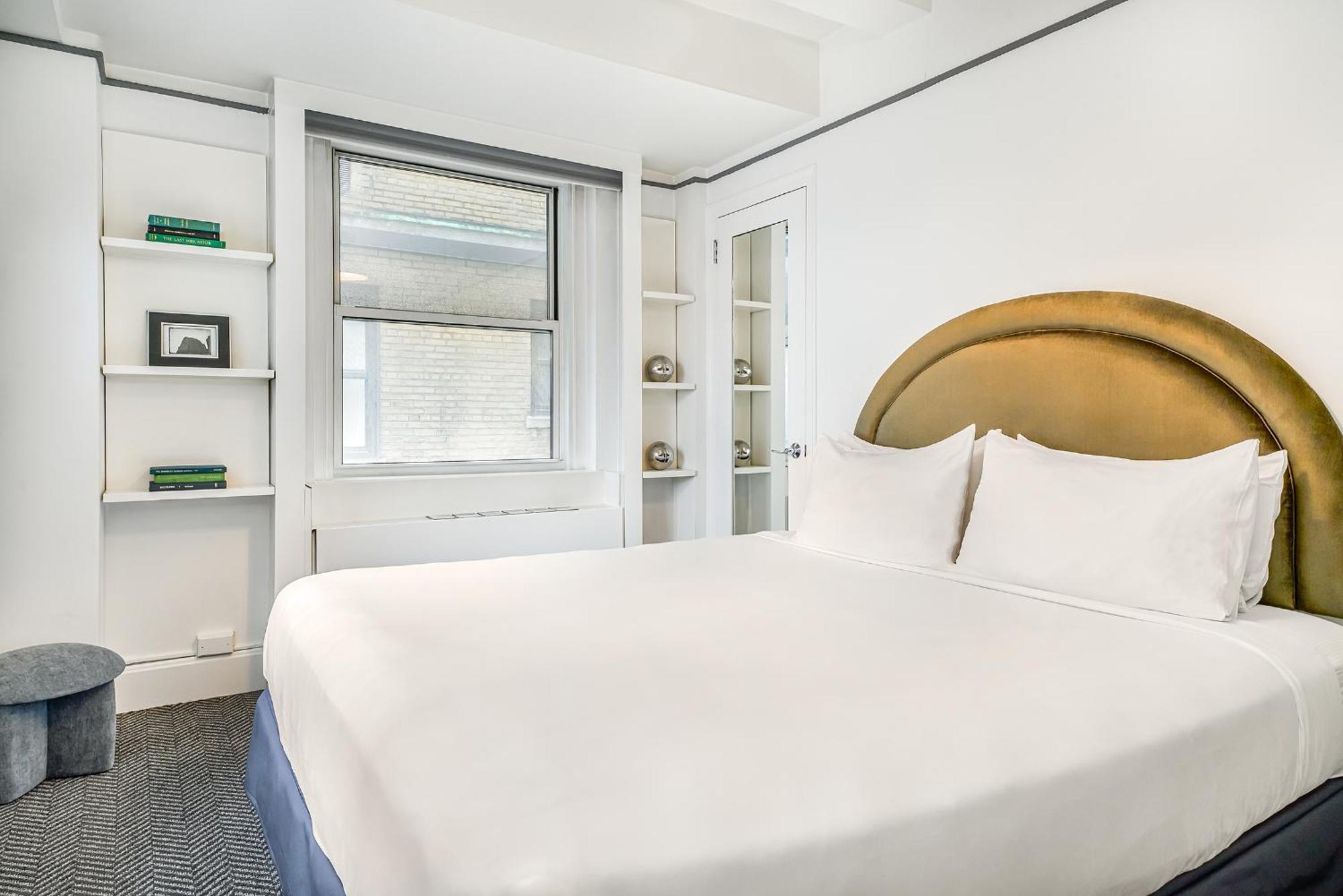 Paramount Times Square Hotel 4*