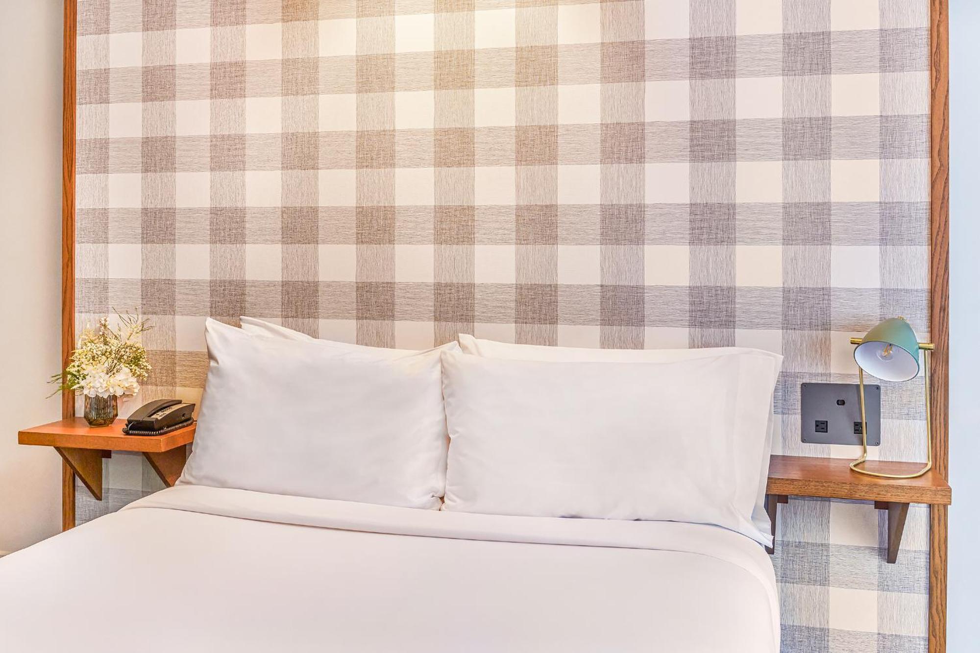 Paramount Times Square Hotel