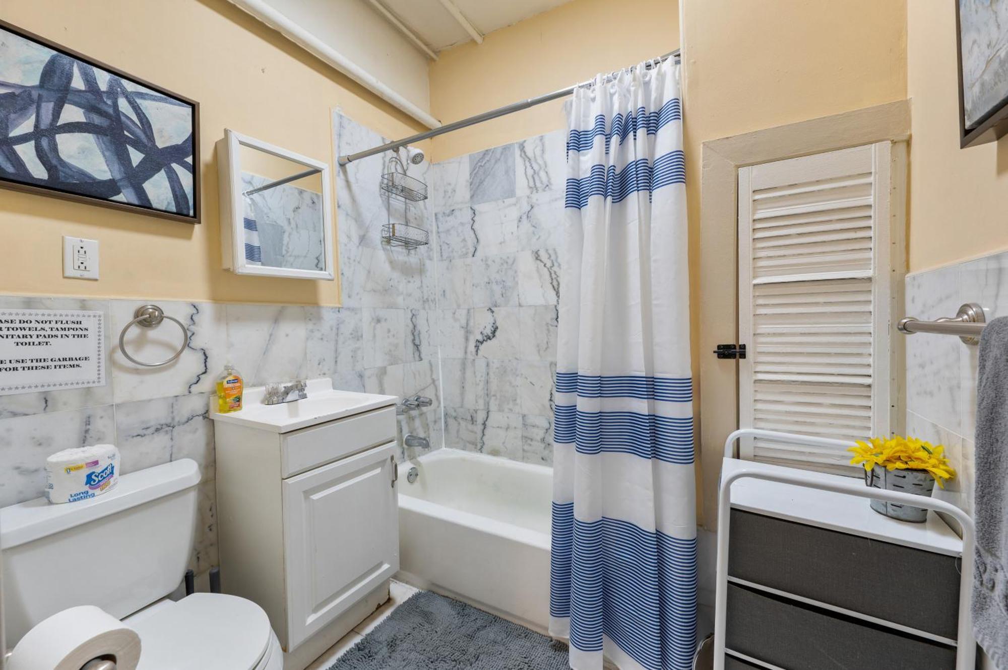4 Bedroom 1 Bathroom Hudson Yard