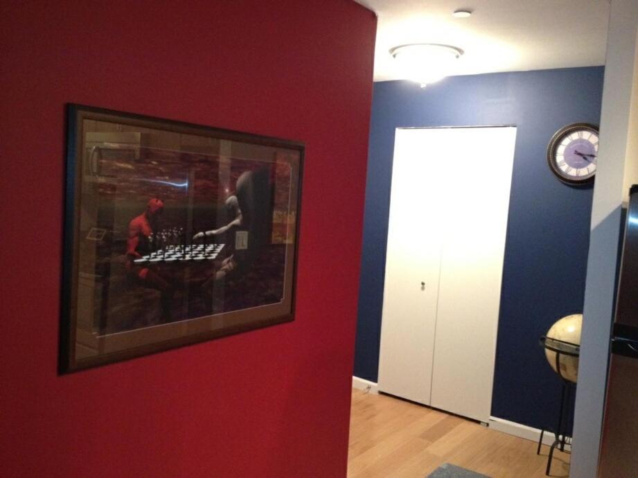 Apartment Bachelor Pad Oasis *