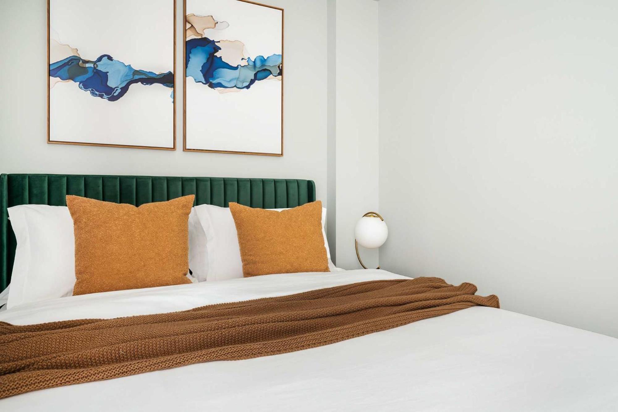 73-608 New 1br 1bth Uws Doorman Gym New York