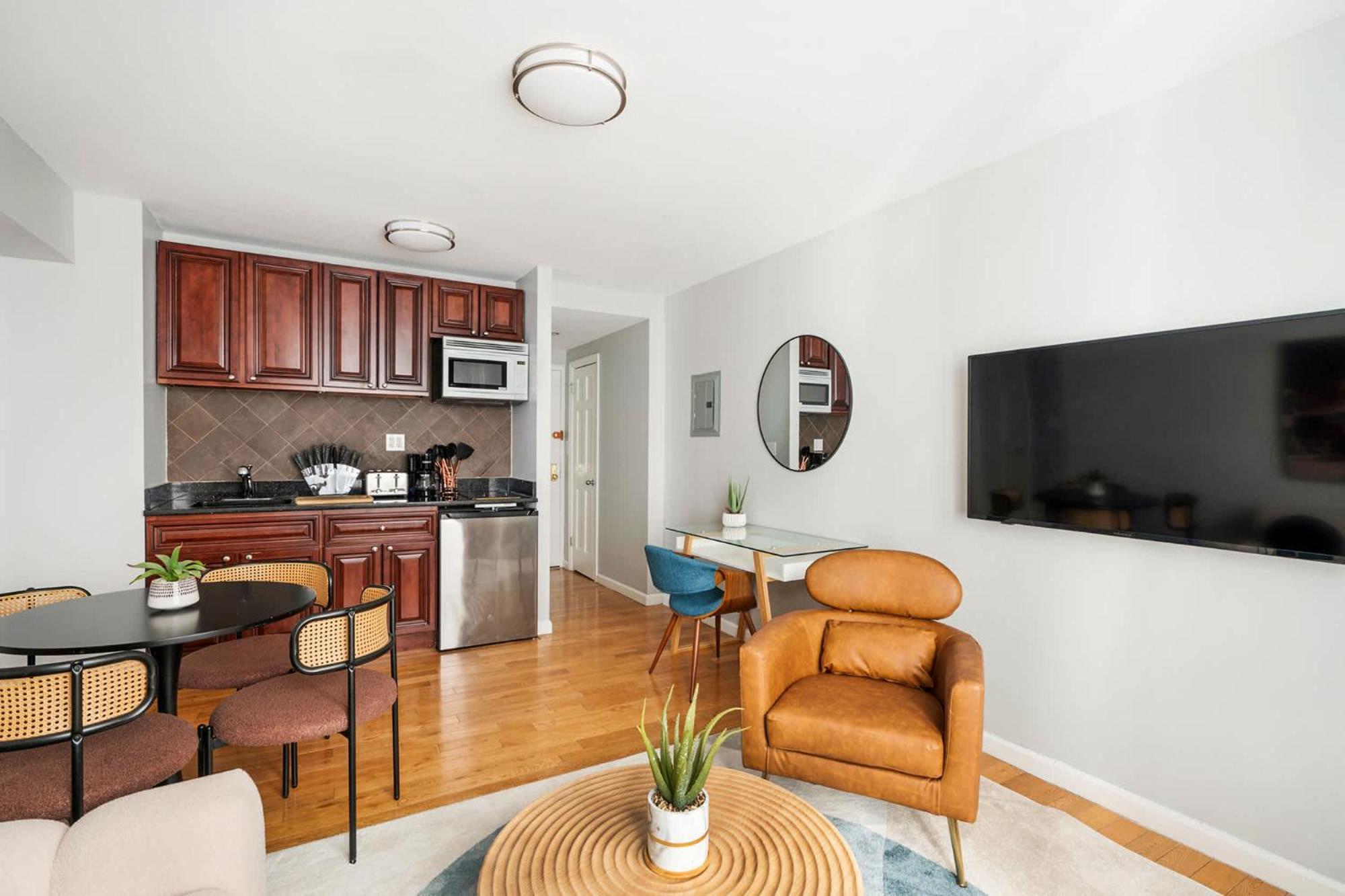 73-806 New 1br 1bth Uws Doorman Gym New York
