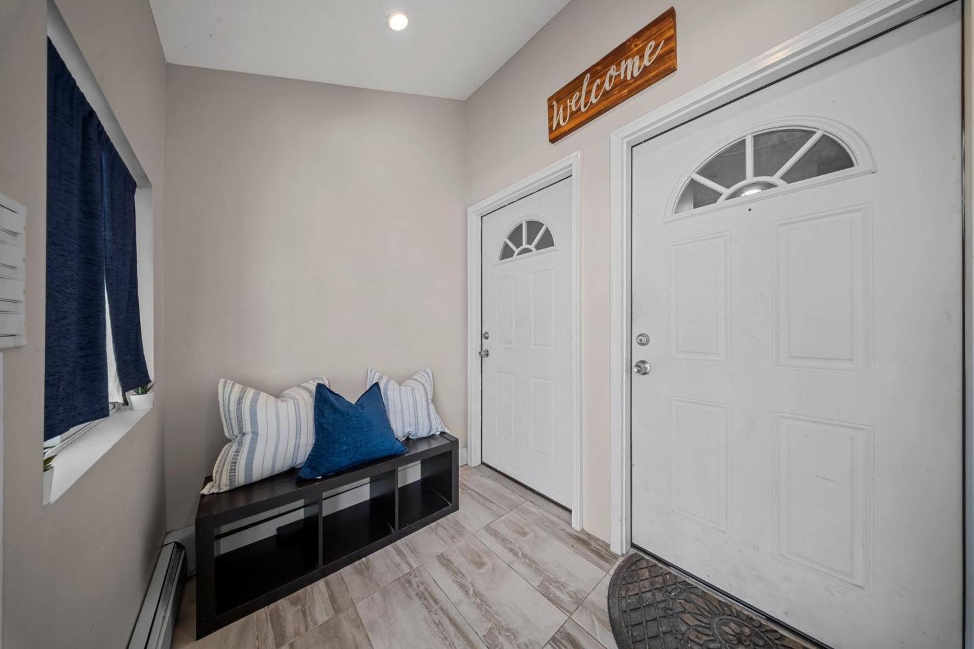 One Bedroom Near Jfk Airport! *