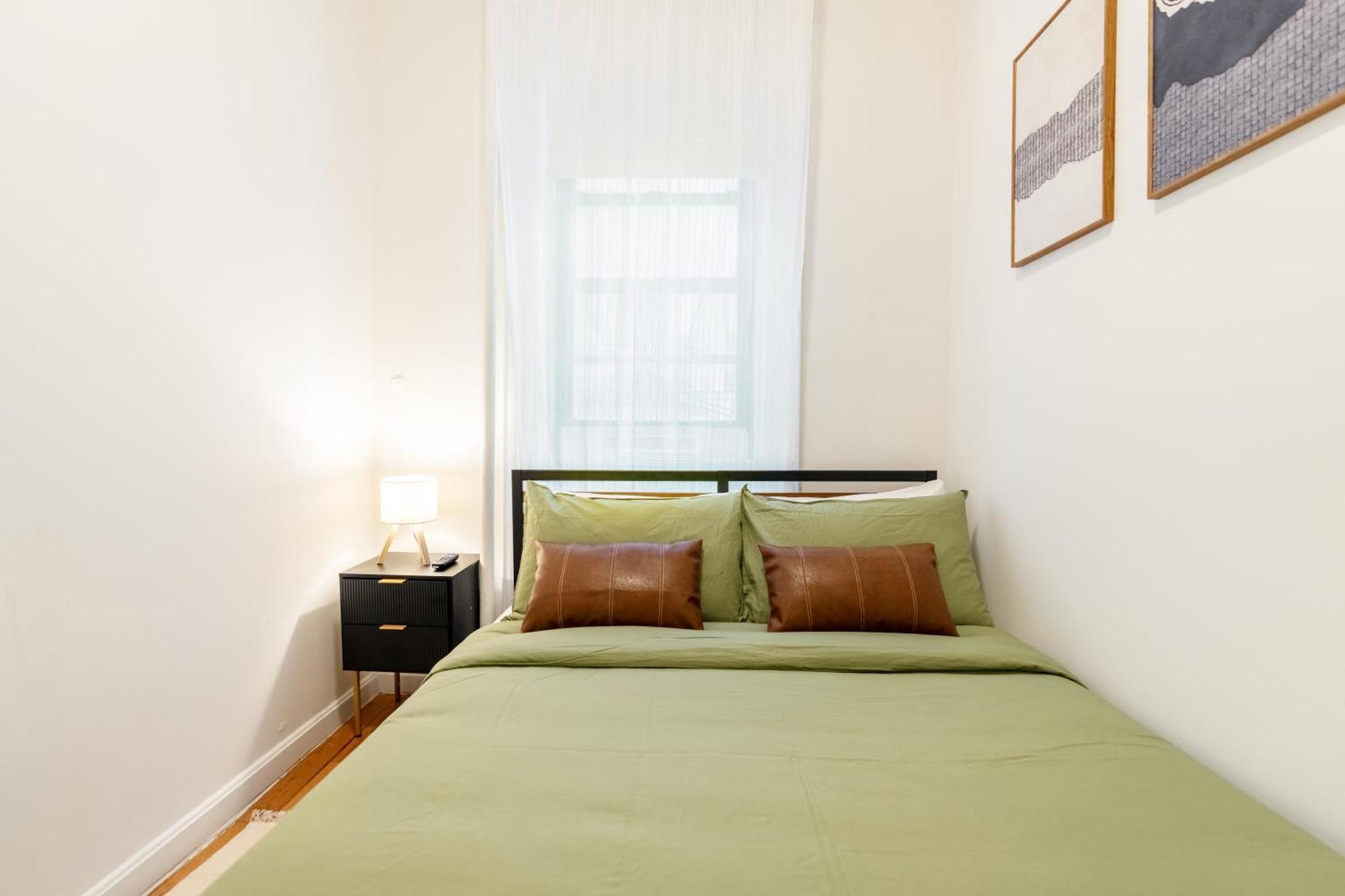 Aura Style 3bd At Times Square Manhattan New York