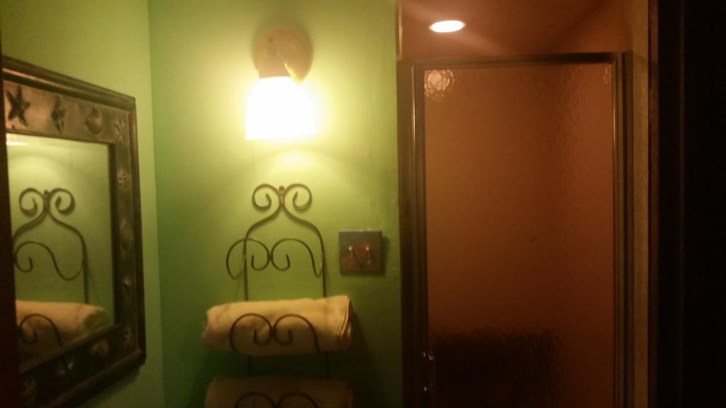 Apartment Reggae Den