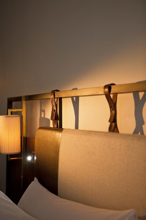Hotel Refinery -