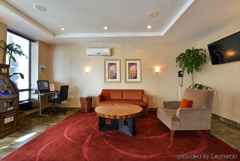 Holiday Express Staten Island West, An Ihg Hotel