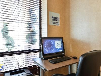 Holiday Express Staten Island West, An Ihg 3* New York