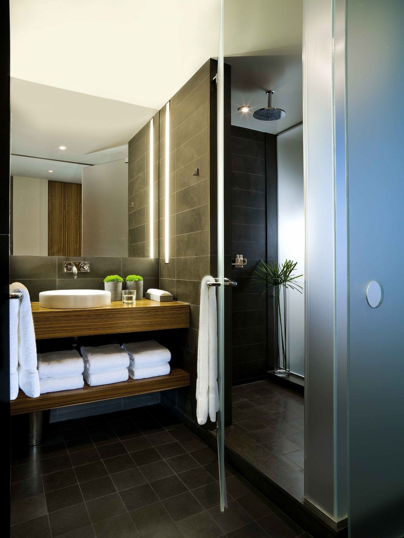 Hotel Sixty Les