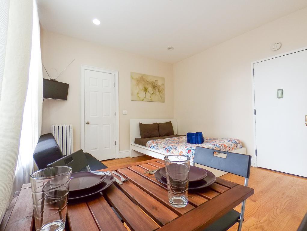 New York Apartments *