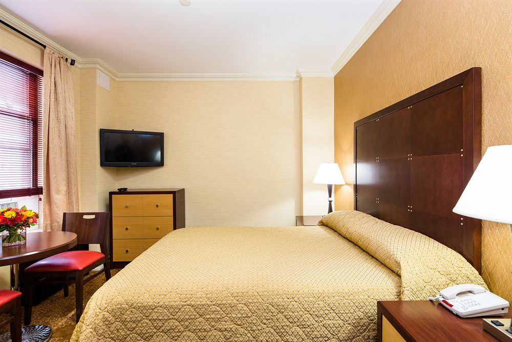 Aparthotel Radio 3*