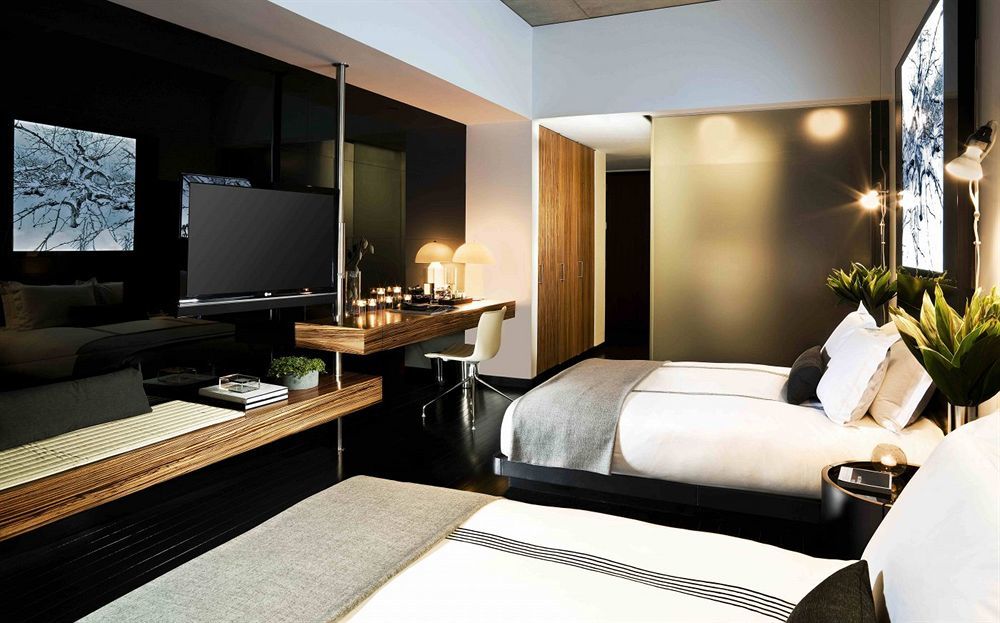 Sixty Les Hotel