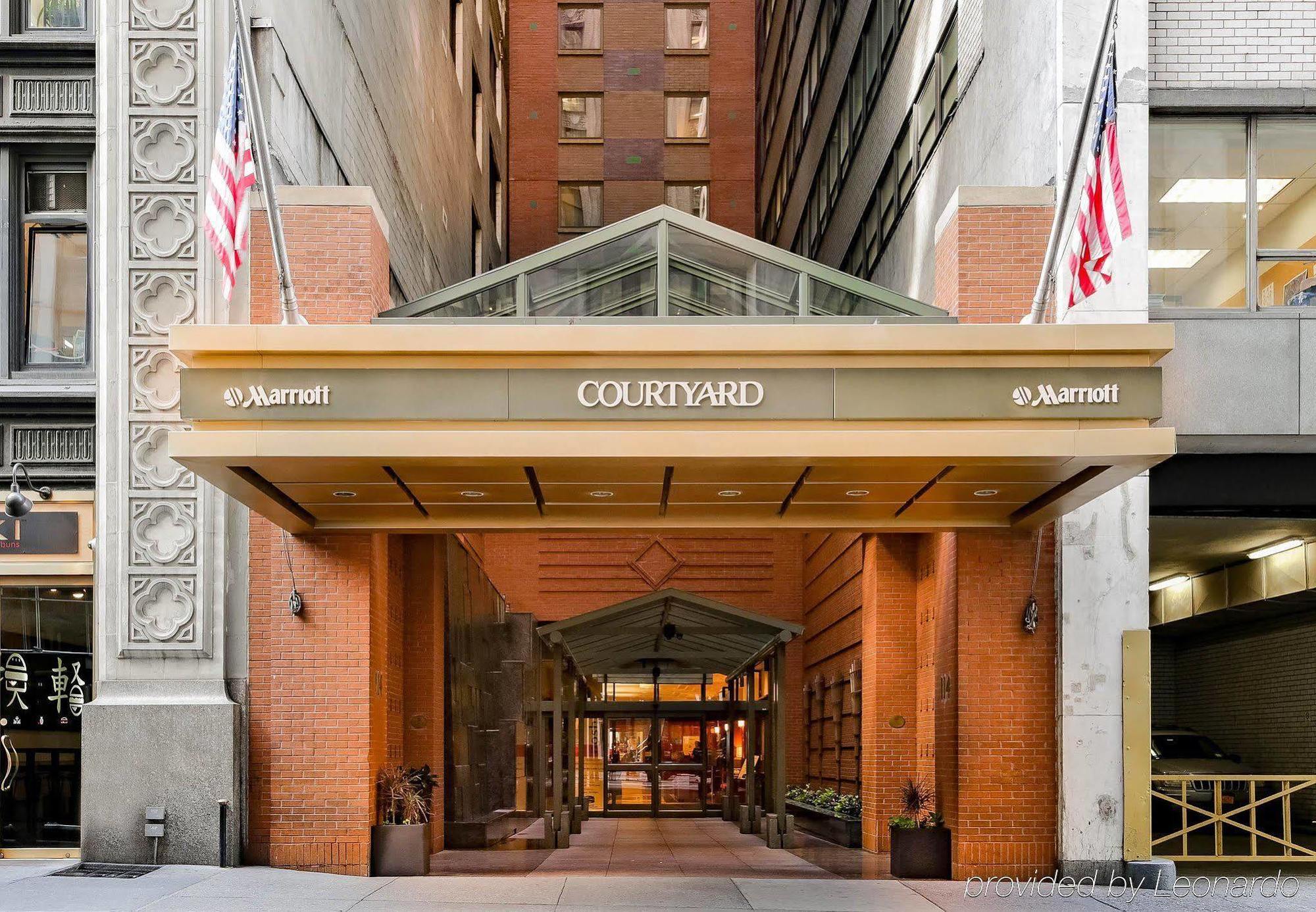 Courtyard Manhattan/times Square Hotel