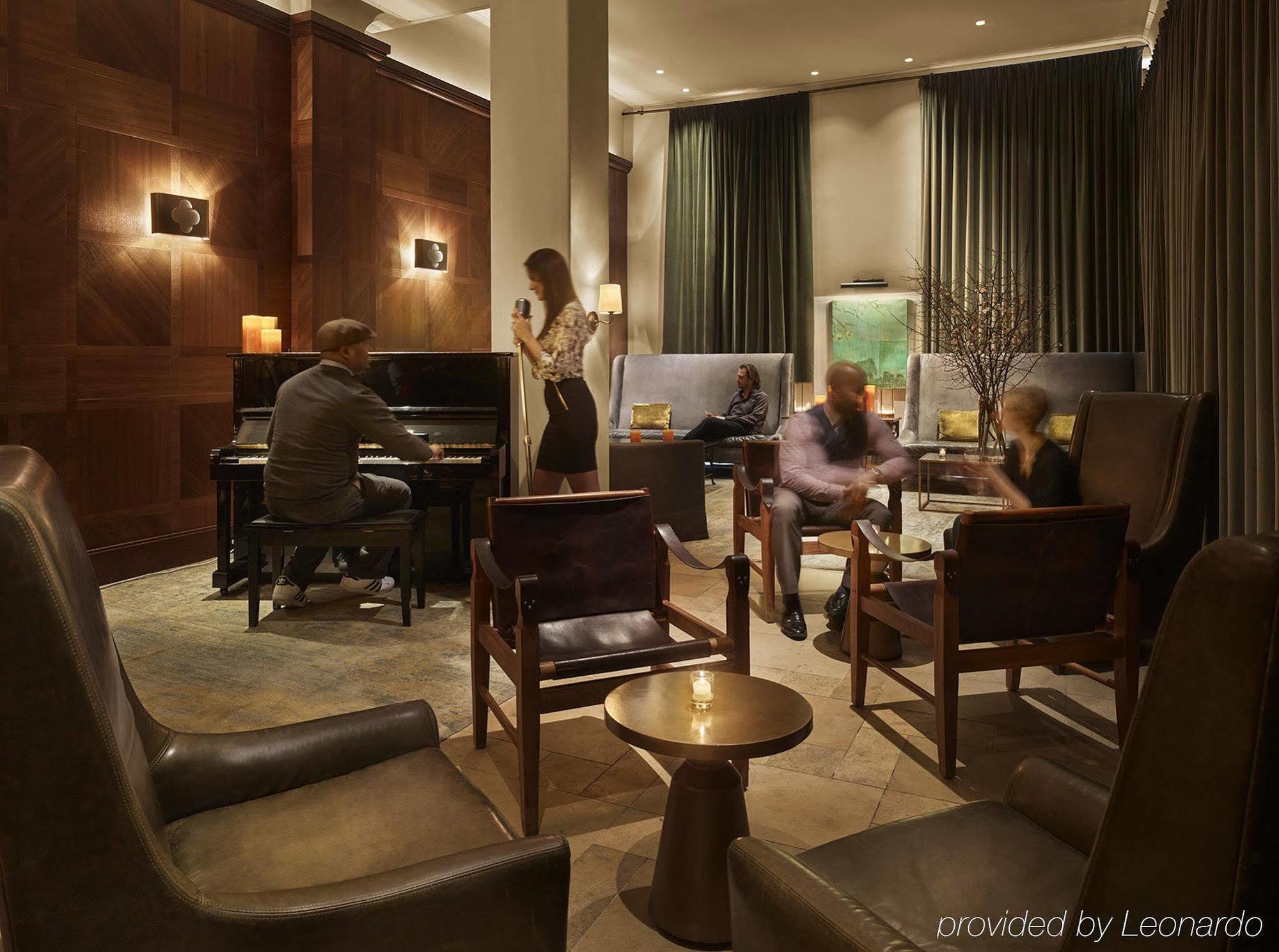 Hotel Refinery -