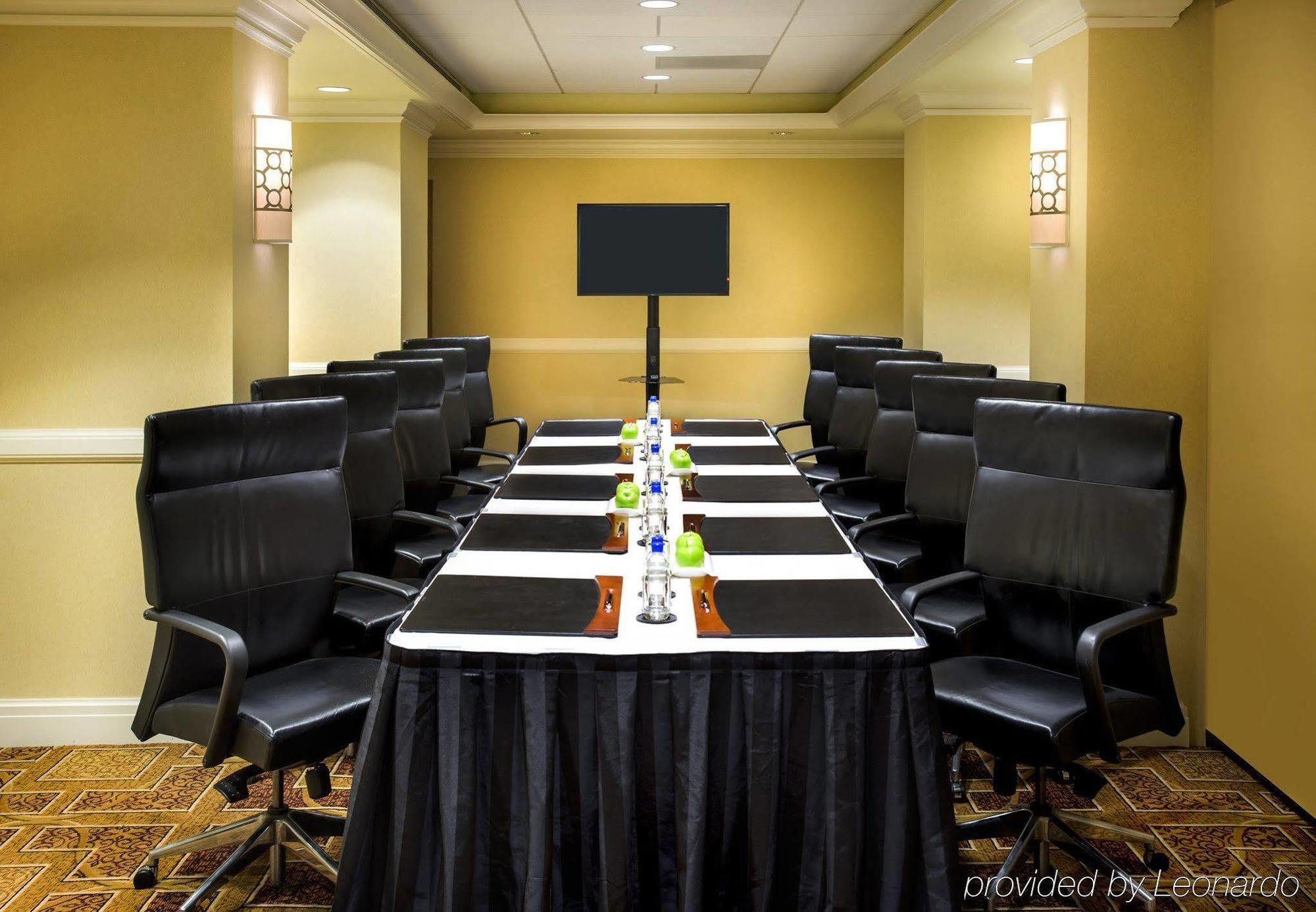 Hotel Marriott East Side 4*