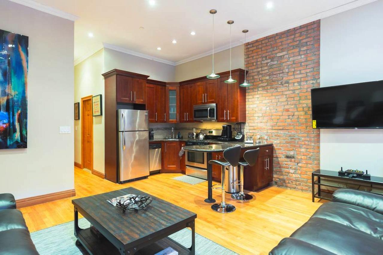 Halsey Luxury Apartment
