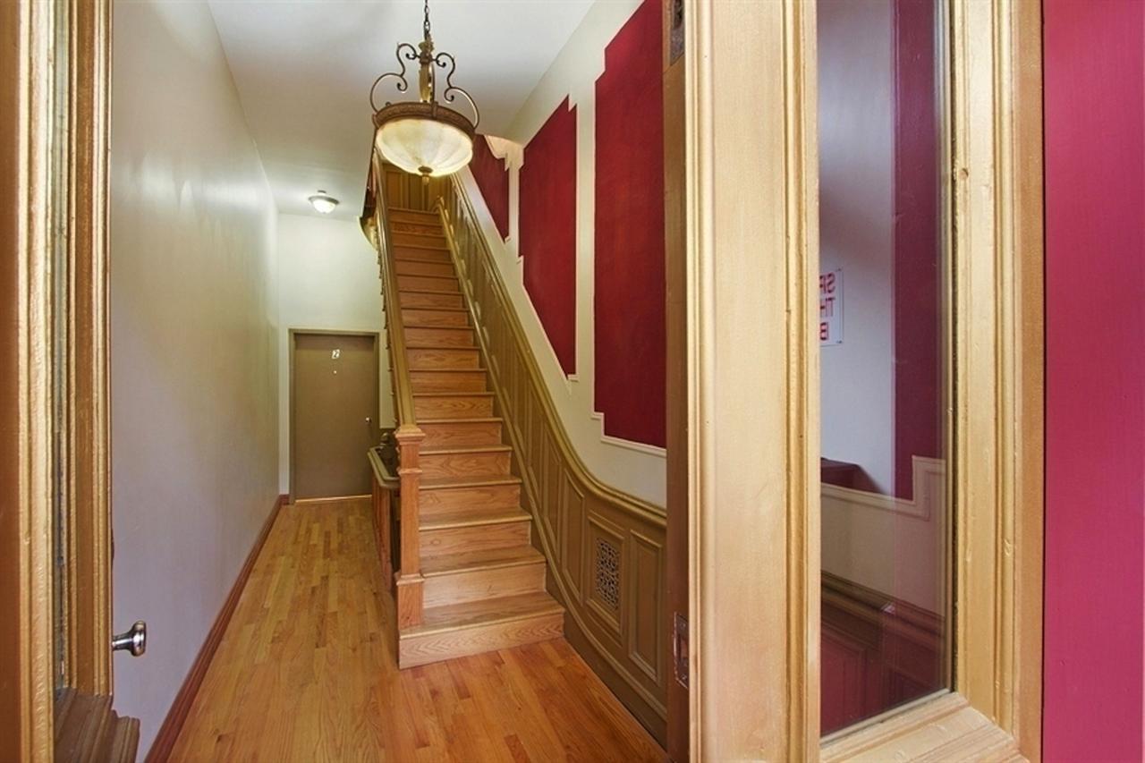 Halsey Luxury Apartment *