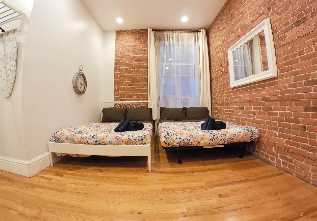 New York Apartments *