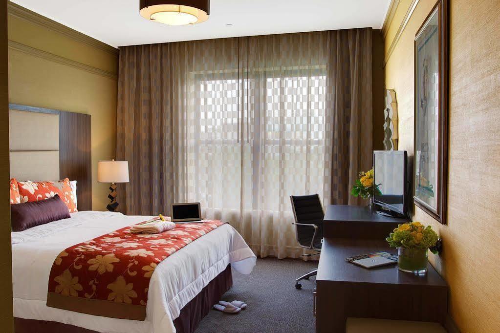 Hotel Opera House