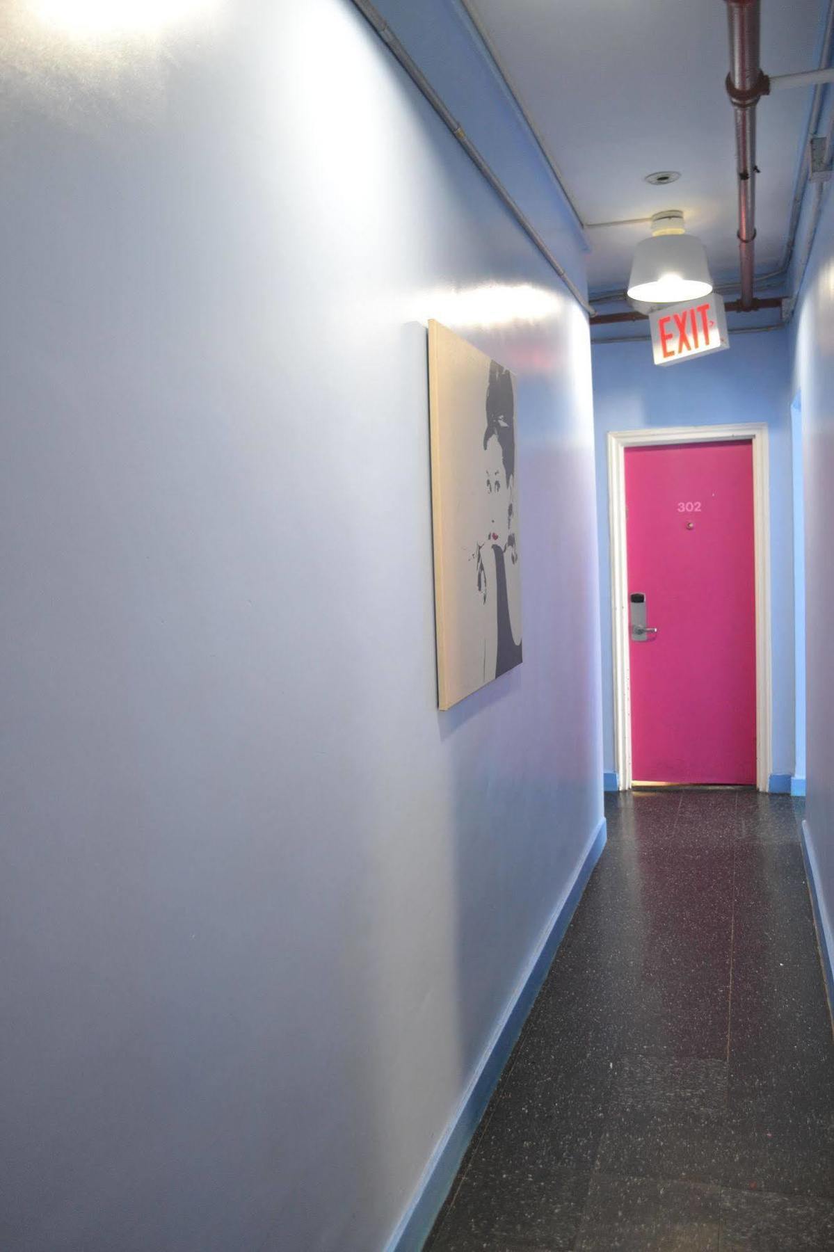 Park West Hostel *