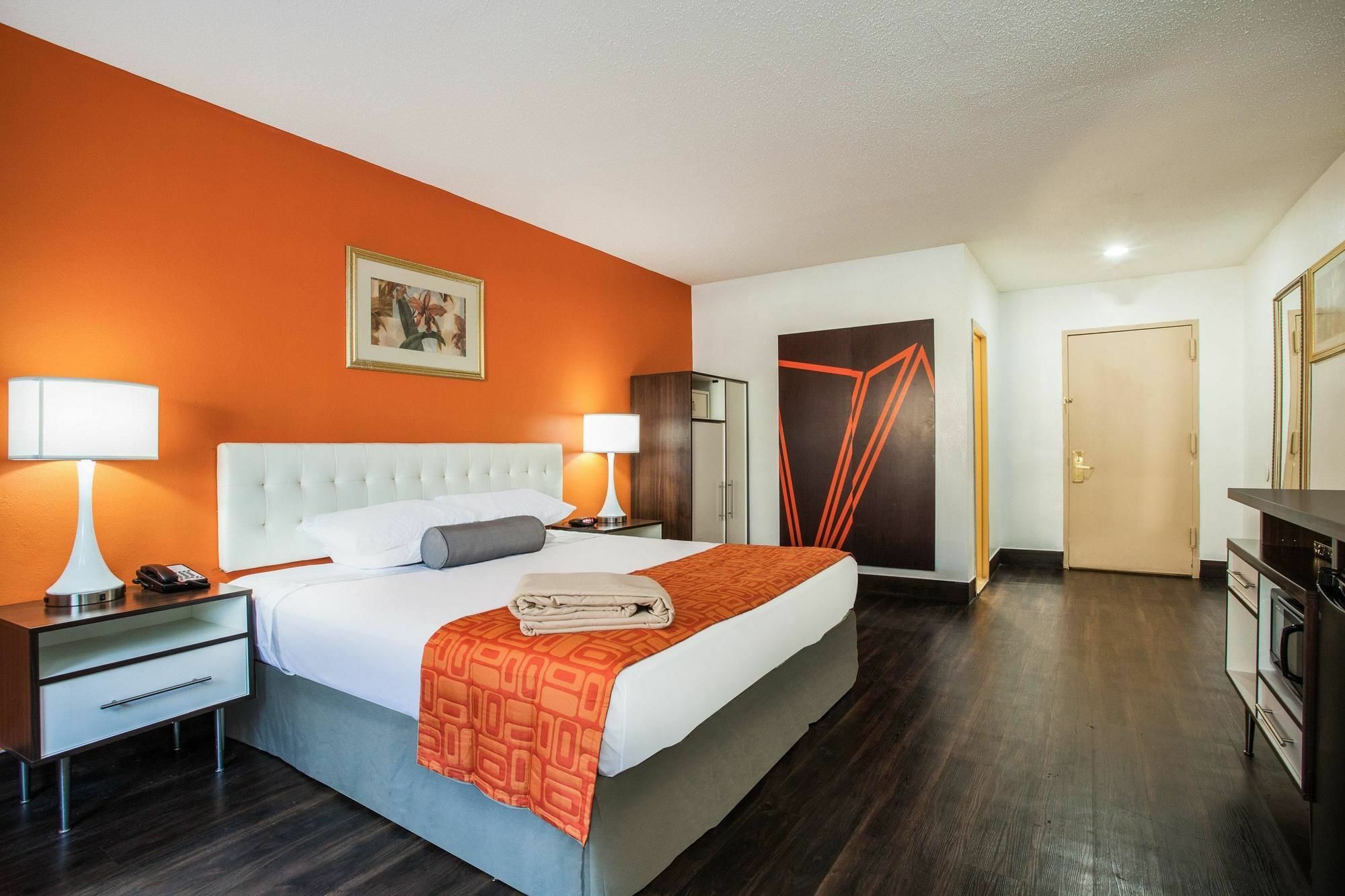 West Farms Hotel